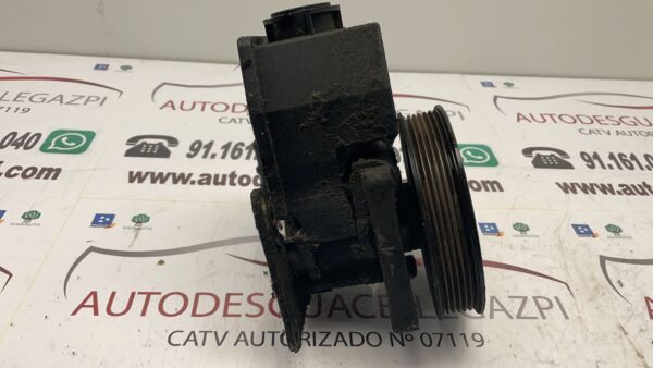 BOMBA DIRECCION MERCEDES SPRINTER  COMBI