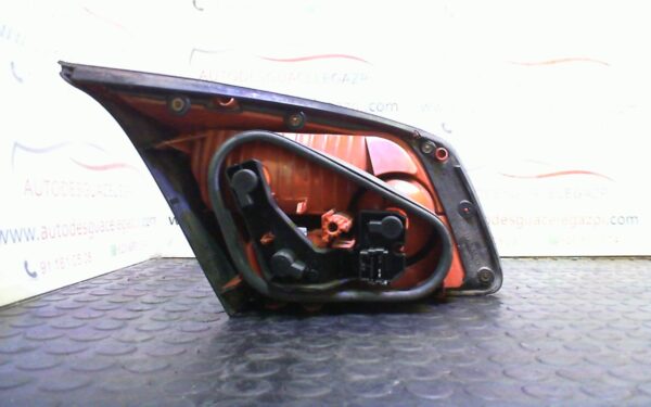 PILOTO TRASERO DERECHO INTERIOR RENAULT VEL SATIS