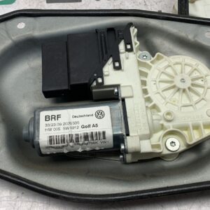 ELEVALUNAS TRASERO DERECHO VOLKSWAGEN GOLF V BERLINA