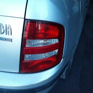 PILOTO TRASERO DERECHO SKODA FABIA FAMILIAR