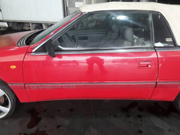 PUERTA DELANTERA IZQUIERDA CHRYSLER LE BARON