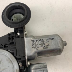ELEVALUNAS DELANTERO DERECHO TOYOTA YARIS
