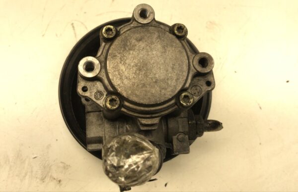 BOMBA DIRECCION MERCEDES VITO  COMBI