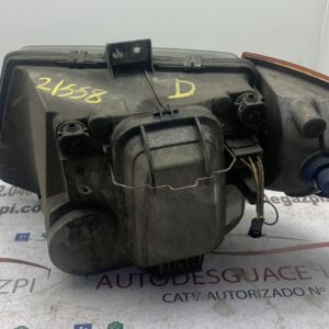 FARO DERECHO MERCEDES VITO  COMBI