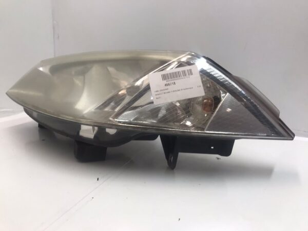 FARO IZQUIERDO RENAULT MEGANE II BERLINA 3P