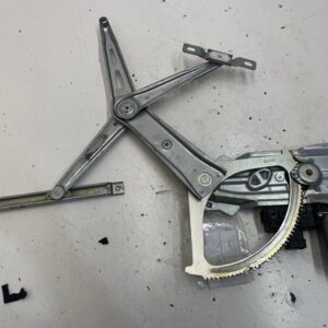 ELEVALUNAS DELANTERO DERECHO OPEL ZAFIRA B