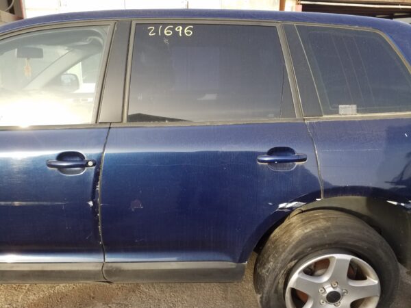 PUERTA TRASERA IZQUIERDA VOLKSWAGEN TOUAREG