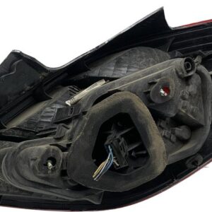 PILOTO TRASERO IZQUIERDO OPEL CORSA D