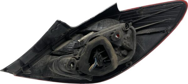 PILOTO TRASERO IZQUIERDO OPEL CORSA D