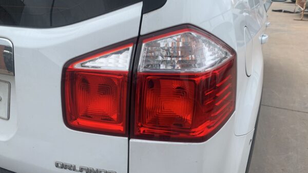 PILOTO TRASERO DERECHO CHEVROLET ORLANDO