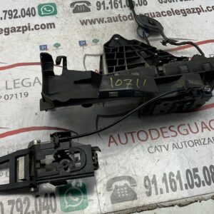 CERRADURA PUERTA DELANTERA DERECHA FORD FOCUS LIM.