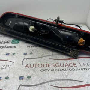 PILOTO TRASERO DERECHO FORD FOCUS BERLINA