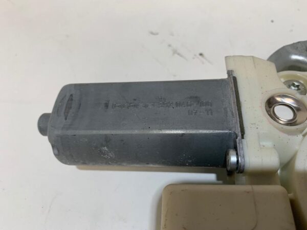 ELEVALUNAS DELANTERO DERECHO TOYOTA AVENSIS BERLINA
