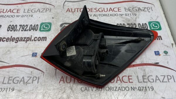 PILOTO TRASERO IZQUIERDO NISSAN QASHQAI+2