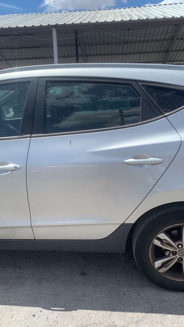 PUERTA TRASERA IZQUIERDA HYUNDAI IX35