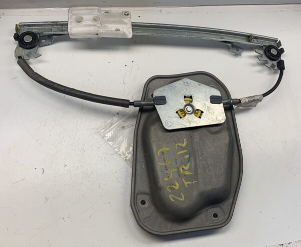 ELEVALUNAS TRASERO IZQUIERDO VOLKSWAGEN GOLF V BERLINA