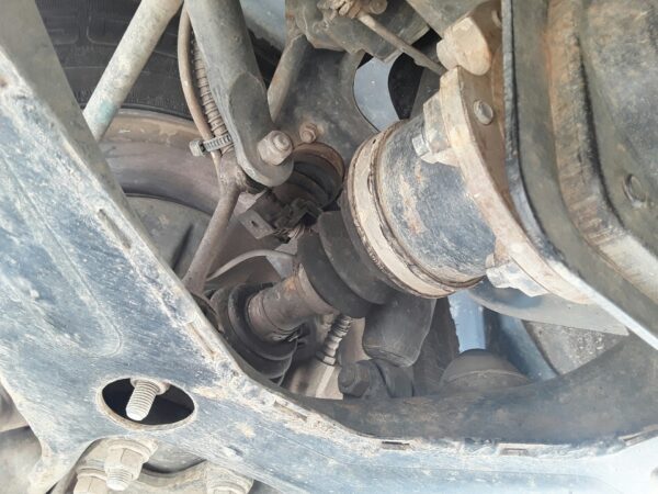 TRANSMISION DELANTERA DERECHA SSANGYONG KORANDO
