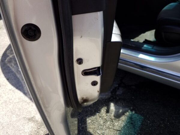 CERRADURA PUERTA DELANTERA DERECHA CHEVROLET CRUZE