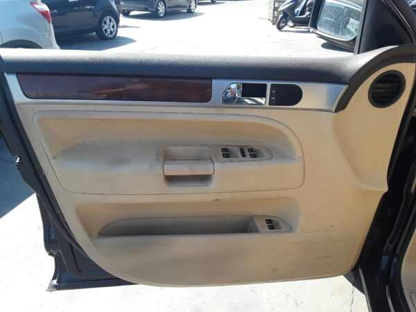 ELEVALUNAS DELANTERO IZQUIERDO VOLKSWAGEN TOUAREG