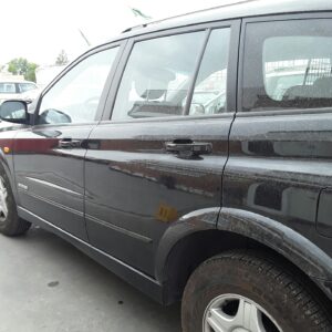 PUERTA TRASERA IZQUIERDA SSANGYONG KYRON