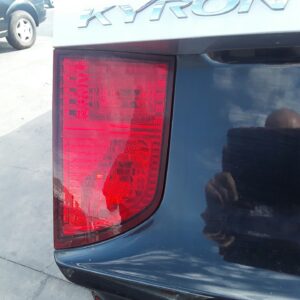 PILOTO TRASERO IZQUIERDO INTERIOR SSANGYONG KYRON
