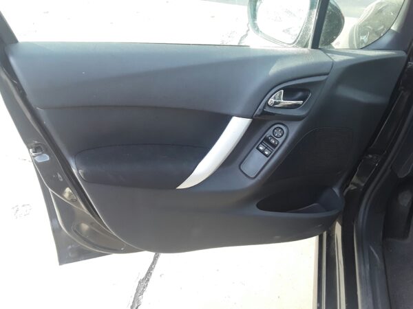 ELEVALUNAS DELANTERO IZQUIERDO CITROEN C3
