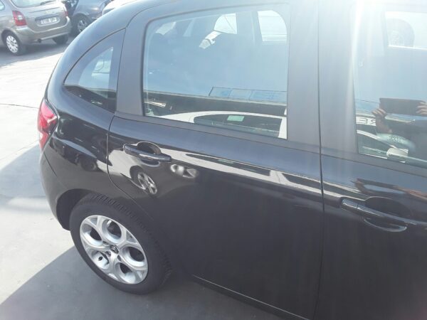 PUERTA TRASERA DERECHA CITROEN C3