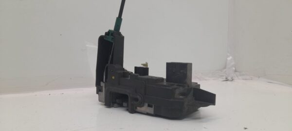 CERRADURA PUERTA DELANTERA DERECHA OPEL ZAFIRA B