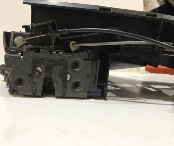 CERRADURA PUERTA DELANTERA IZQUIERDA  FORD FOCUS BERLINA