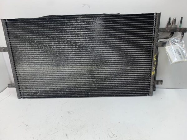 CONDENSADOR / RADIADOR  AIRE ACONDICIONADO FORD FOCUS BERLINA