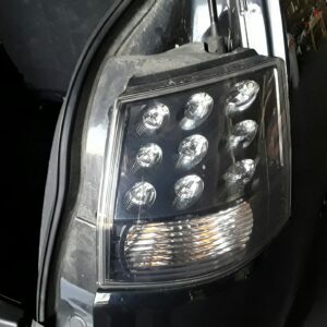 PILOTO TRASERO DERECHO MITSUBISHI OUTLANDER