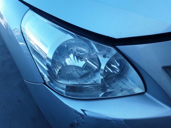 FARO DERECHO TOYOTA VERSO