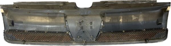 REJILLA DELANTERA PEUGEOT BOXER CAJA CERR. TECHO SOBREELEV.