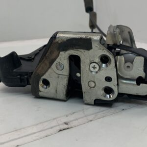 CERRADURA PUERTA DELANTERA DERECHA TOYOTA AVENSIS