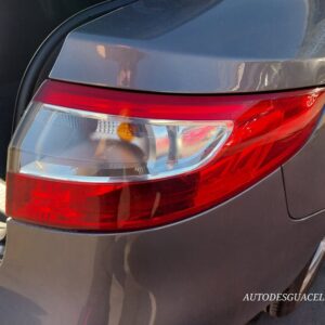 PILOTO TRASERO DERECHO RENAULT FLUENCE