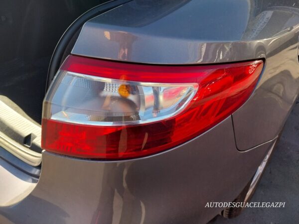 PILOTO TRASERO DERECHO RENAULT FLUENCE