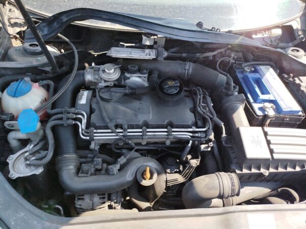 CONDENSADOR / RADIADOR  AIRE ACONDICIONADO VOLKSWAGEN GOLF V BERLINA