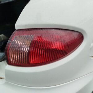 PILOTO TRASERO DERECHO ALFA ROMEO 147