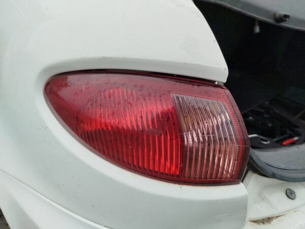 PILOTO TRASERO IZQUIERDO ALFA ROMEO 147