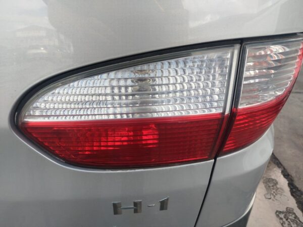 PILOTO TRASERO DERECHO INTERIOR HYUNDAI H-1 ()