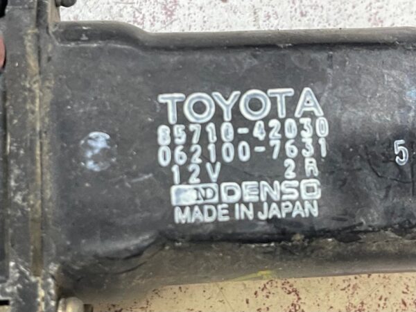 ELEVALUNAS DELANTERO DERECHO TOYOTA RAV4 FUNCRUISER (A1)