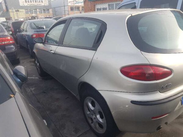 PARAGOLPES TRASERO ALFA ROMEO 147 - Imagen 3