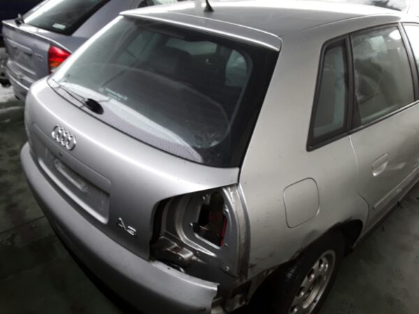 PILOTO TRASERO IZQUIERDO AUDI A3 - Imagen 4