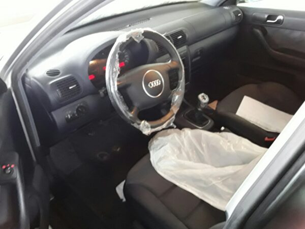 PILOTO TRASERO IZQUIERDO AUDI A3 - Imagen 5