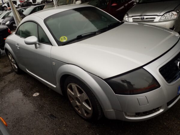 PILOTO TRASERO IZQUIERDO AUDI TT - Imagen 3