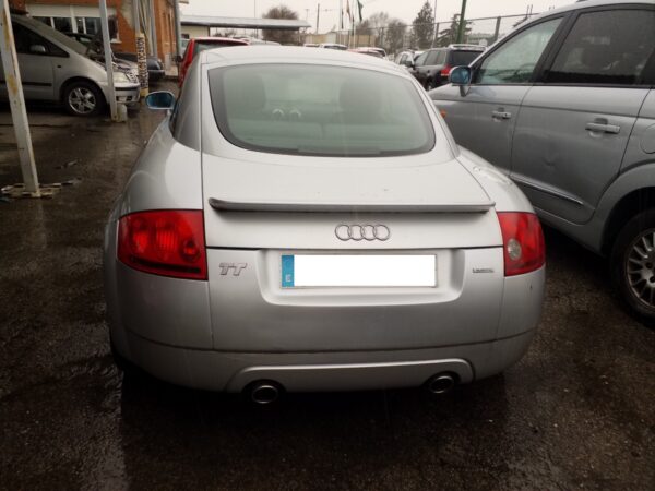 PILOTO TRASERO IZQUIERDO AUDI TT - Imagen 4