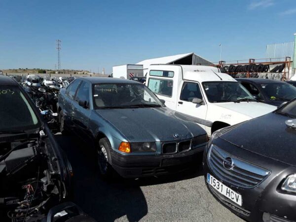 FARO IZQUIERDO BMW SERIE 3 BERLINA - Imagen 2