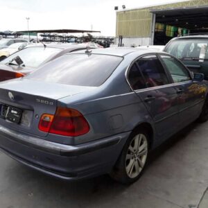 CONDENSADOR / RADIADOR  AIRE ACONDICIONADO BMW SERIE 3 BERLINA