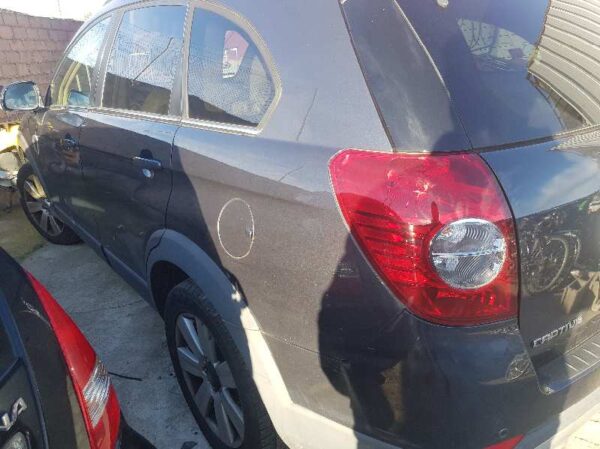 FARO IZQUIERDO CHEVROLET CAPTIVA - Imagen 4