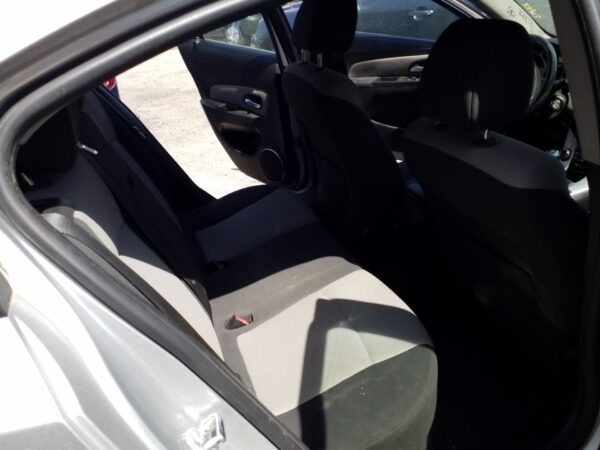 CERRADURA PUERTA TRASERA DERECHA  CHEVROLET CRUZE - Imagen 5